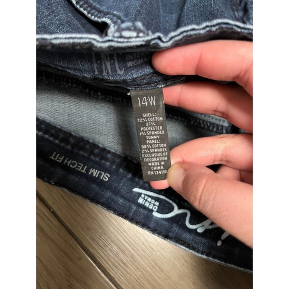 EUC Inc Slim Tech Fit Denim Bermuda Short - Picture 4 of 4